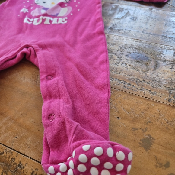 🐱HELLO KITTY pajamas for toddler - Picture 4 of 6